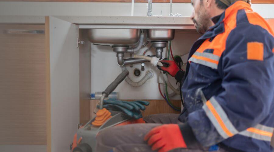 Professional slab leak plumber services in Kountze, TX